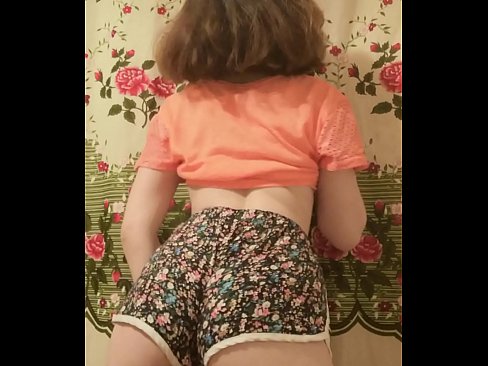 ❤️ Vogëlushja e re seksi duke zhveshur pantallonat e shkurtra në kamera ️❌ Video seksi tek ne ❌