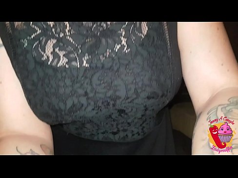 ❤️ Njerka e përdalë i jep atij një blowjob dhe spanjisht ️❌ Video seksi tek ne ❌