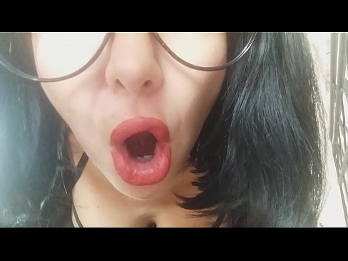 ❤️ Zemer, njerka jote nuk te le te shkosh ne shkolle sot... Kam shume nevoj per ty... ️❌ Video seksi tek ne ❌